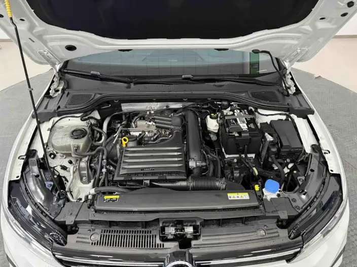 Volkswagen Golf 2023 Model 280TSI DSG R-Line – фото 9
