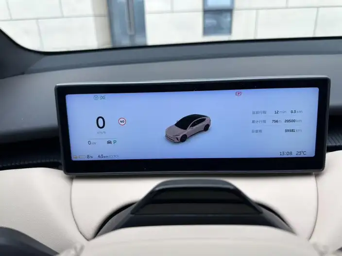 NIO ET5 2022 Model 75kWh – фото 8
