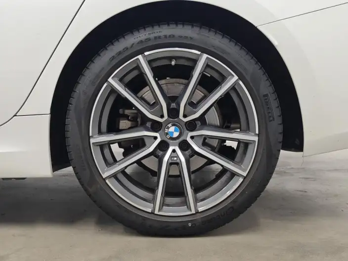 BMW 3 Series 2023 Model 325Li M Sports Set – фото 9