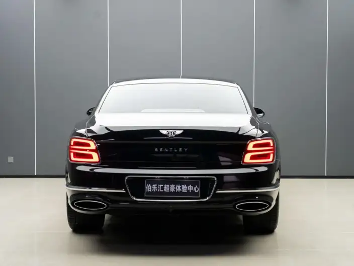 Continental Flying Spur 2022 Model 6.0T W12 Standard Edition – фото 4
