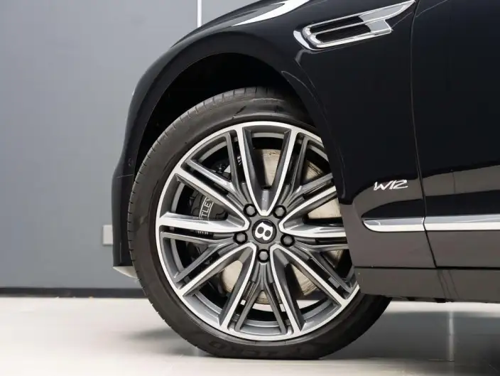 Continental Flying Spur 2022 Model 6.0T W12 Standard Edition – фото 9