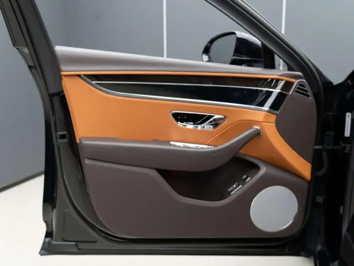 Continental Flying Spur 2022 Model 6.0T W12 Standard Edition – фото 10