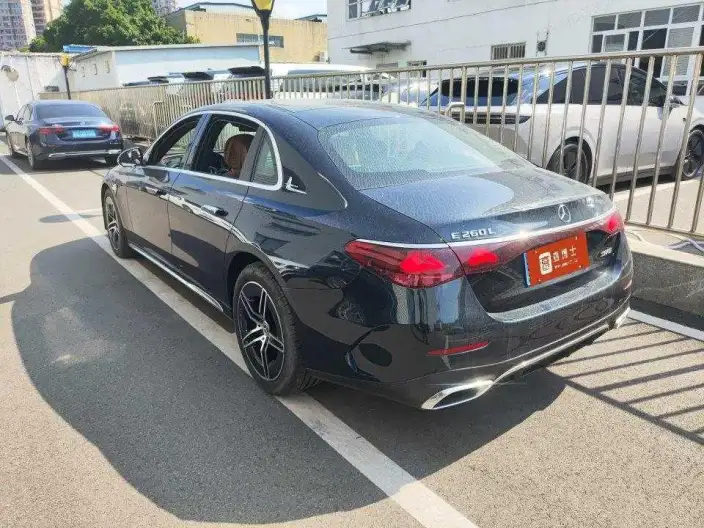 Mercedes-Benz E-Class 2024 Model E 260 L Sports sedan – фото 3