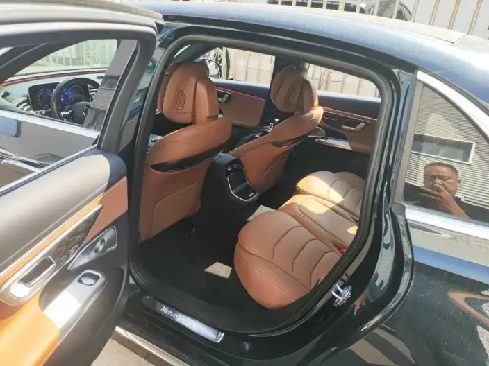 Mercedes-Benz E-Class 2024 Model E 260 L Sports sedan – фото 10