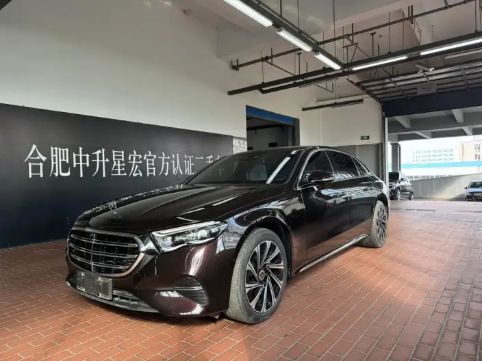 Mercedes-Benz E-Class 2024 Model E 300 L Luxury Model sedan – фото 1