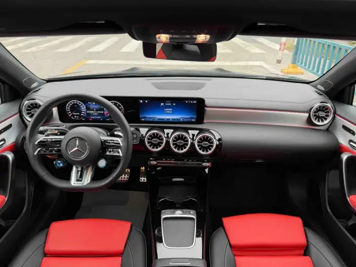 Mercedes-Benz A-Class AMG Imported 2025 Model AMG A 35 4MATIC – фото 9