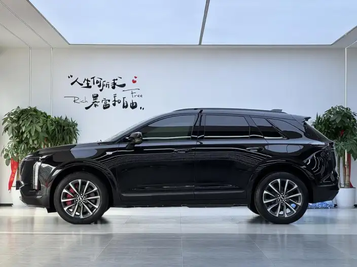 Cadillac XT5 2026 Model 28T 4WD Noble Model