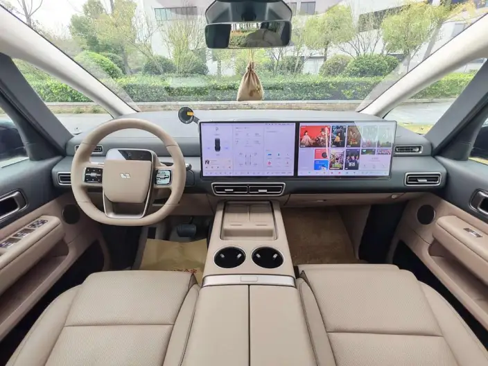 Li Auto MEGA 2025 Model Home Family Special Edition – фото 9