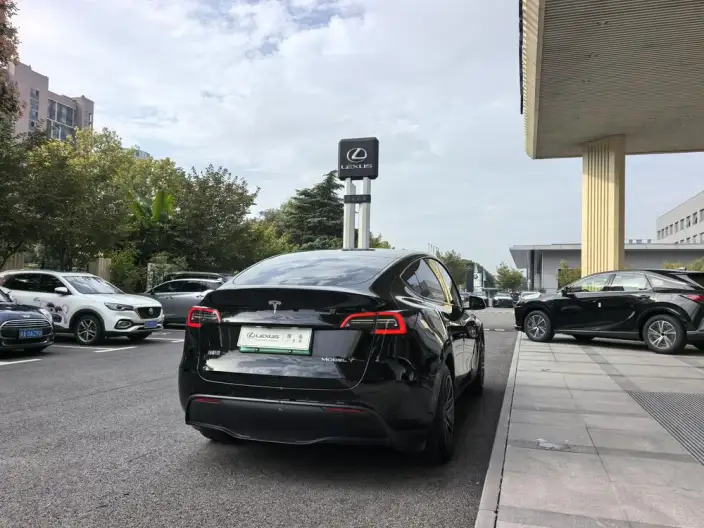 Model Y 2022 Model Facelift Rear-wheel drive version – фото 6