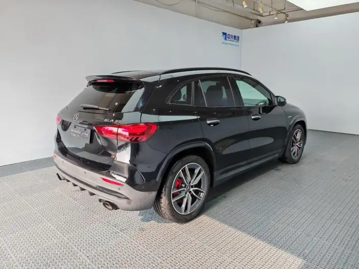 Mercedes-Benz GLA AMG 2024 Model AMG GLA 35 4MATIC – фото 7