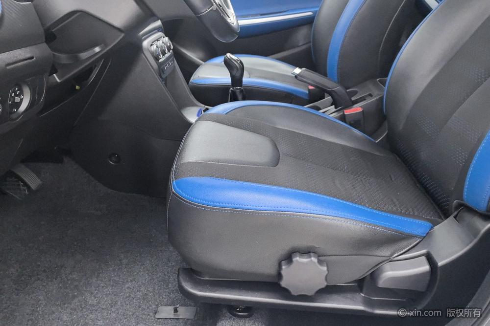 Chery Tiggo 3x 2017 модификация 1.5L Manual Deluxe Edition – фото 17
