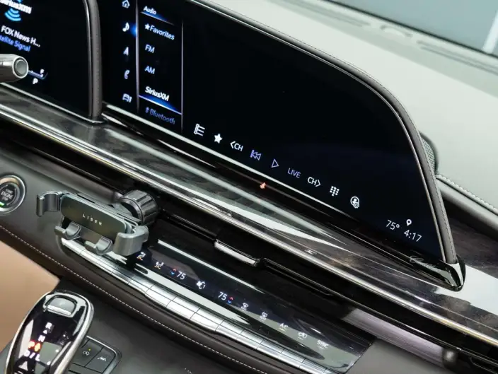 Escalade 2022 Model 6.2L Automatic 4WD 7 seat Parallel Imported – фото 8