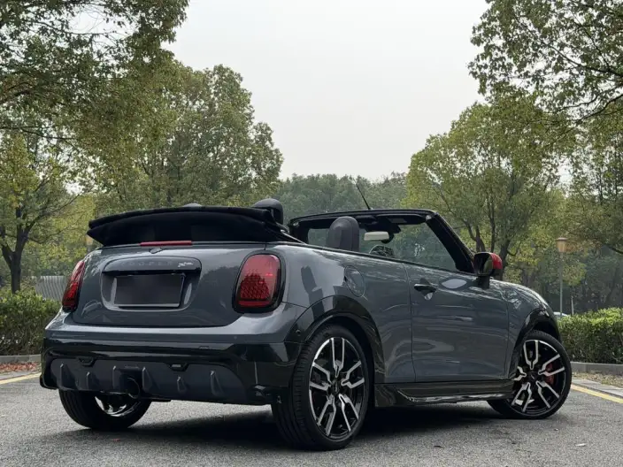 MINI JCW 2025 Model JOHN COOPER WORKS CABRIO – фото 3