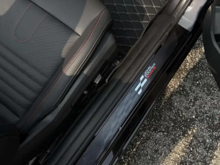 MINI JCW 2025 Model JOHN COOPER WORKS CABRIO – фото 7