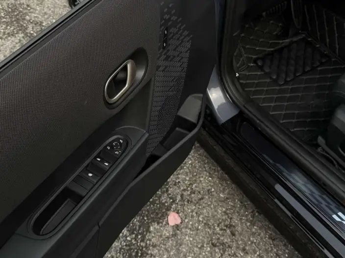 MINI JCW 2025 Model JOHN COOPER WORKS CABRIO – фото 8