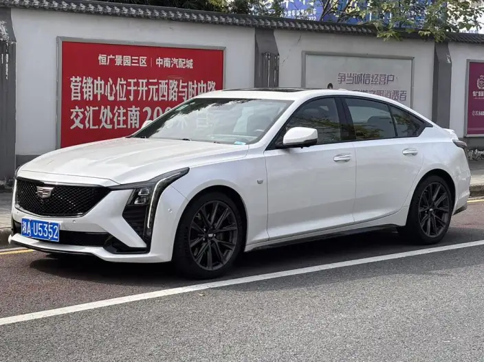 Cadillac CT5 2024 Model 28T Platinum Model