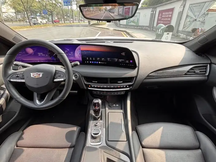 Cadillac CT5 2024 Model 28T Platinum Model – фото 6
