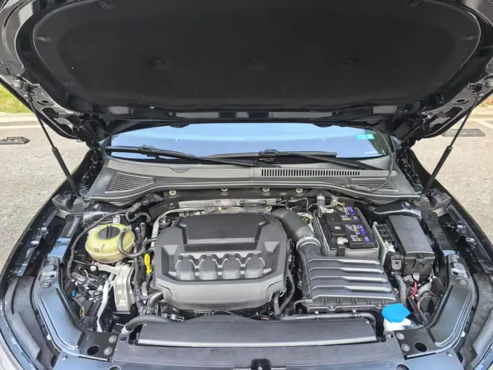 Volkswagen Passat 2023 Model Facelift 380TSI Deluxe Edition – фото 7