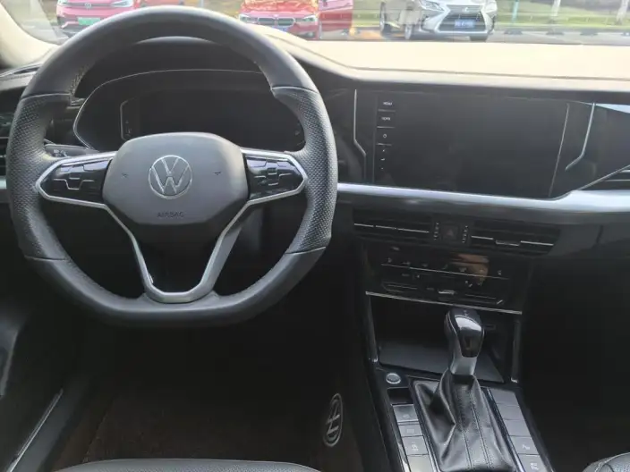 Volkswagen Passat 2023 Model Facelift 380TSI Deluxe Edition – фото 10