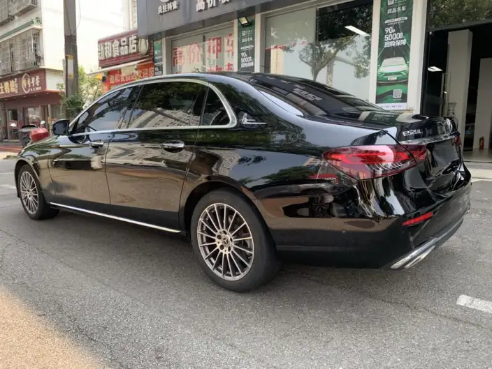 Mercedes-Benz E-Class 2023 Model E 260 L sedan – фото 7