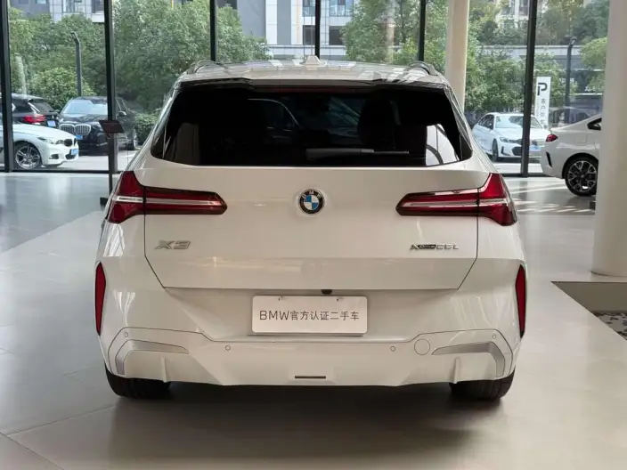 BMW X3 2025 Model xDrive25L Luxury Set – фото 5