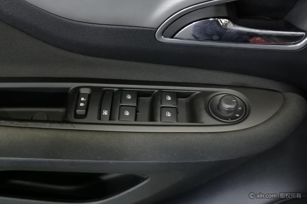 Buick Encore 2014 1.4T Automatic FWD Urban Elite – фото 22