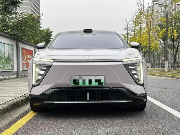 HiPhi HiPhi Y 2023 Model 560km Elite Edition – фото 2