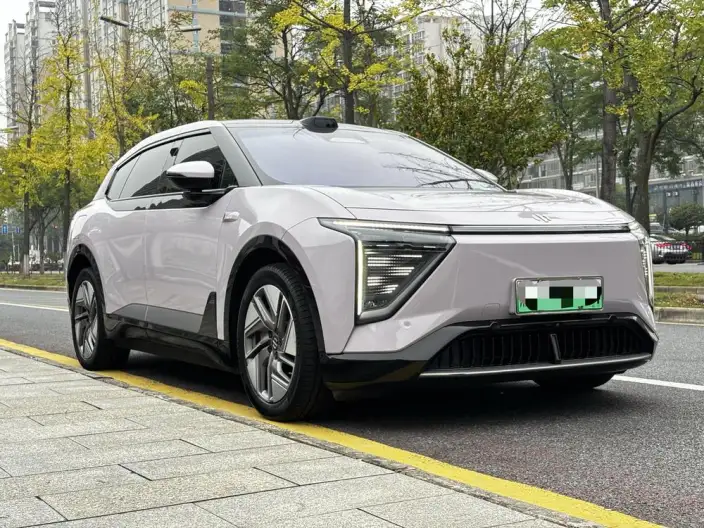 HiPhi HiPhi Y 2023 Model 560km Elite Edition – фото 3