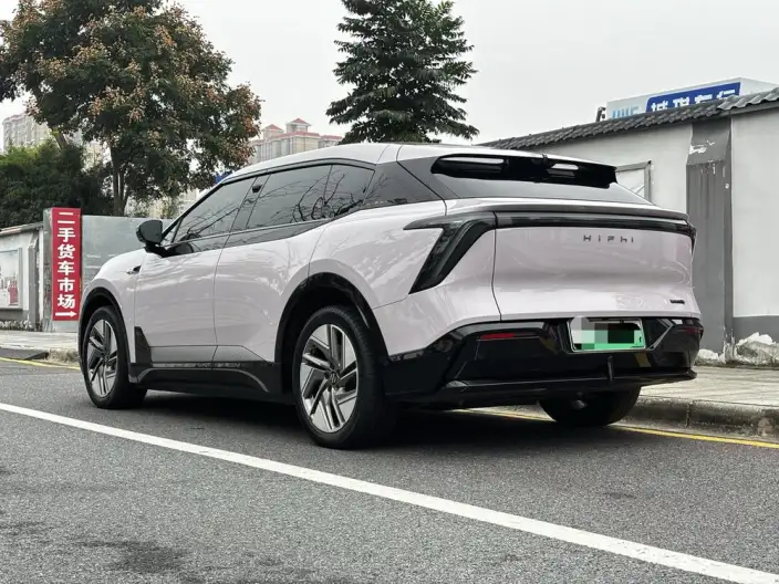 HiPhi HiPhi Y 2023 Model 560km Elite Edition – фото 5