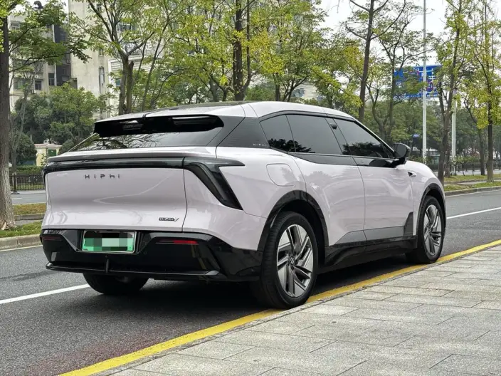 HiPhi HiPhi Y 2023 Model 560km Elite Edition – фото 7