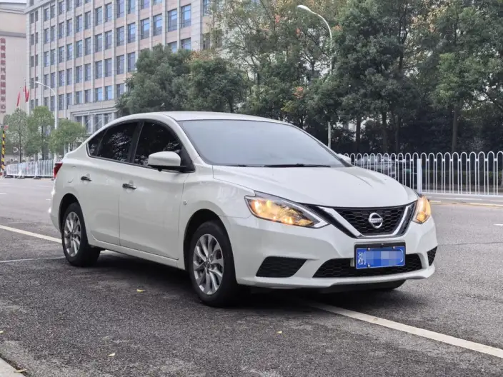 Nissan Sylphy 2022 Model Classic 1.6 XE CVT Comfort Edition – фото 3