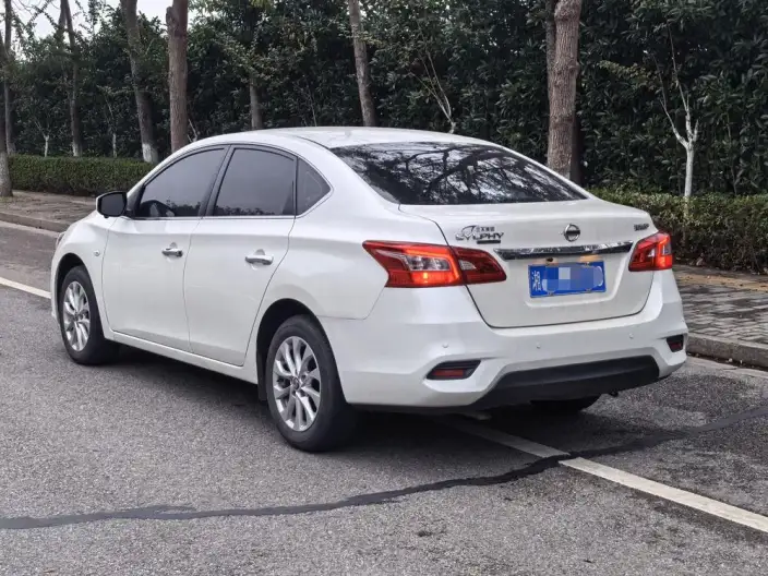 Nissan Sylphy 2022 Model Classic 1.6 XE CVT Comfort Edition – фото 4