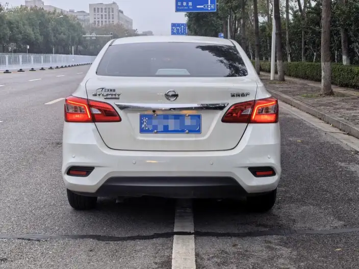 Nissan Sylphy 2022 Model Classic 1.6 XE CVT Comfort Edition – фото 5