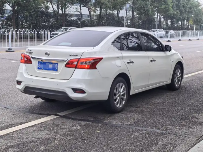Nissan Sylphy 2022 Model Classic 1.6 XE CVT Comfort Edition – фото 6