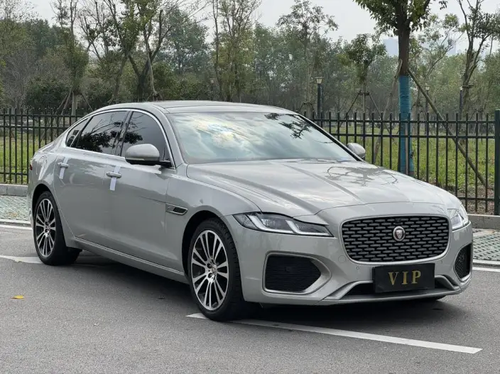 Jaguar XFL 2024 Model 2.0T P250 2WD Exclusive Deluxe Edition – фото 3