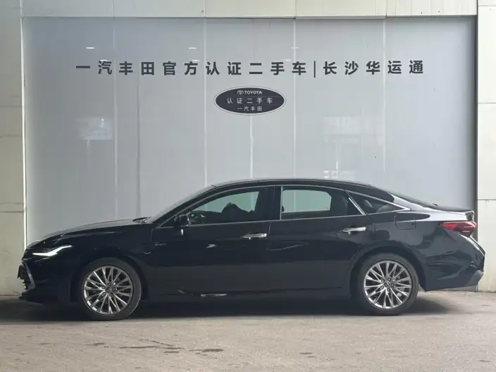 Toyota Avalon 2024 Model Intelligent Hybrid 2.0L E-CVT Premium Edition – фото 3