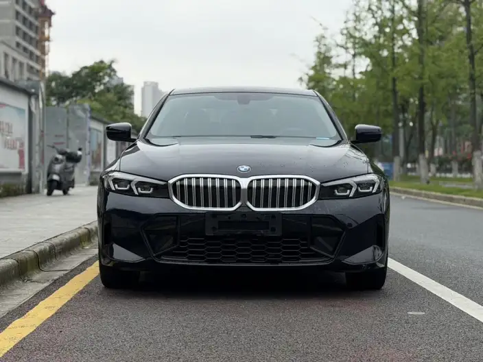 BMW 3 Series 2023 Model 320Li M Sports Set – фото 2