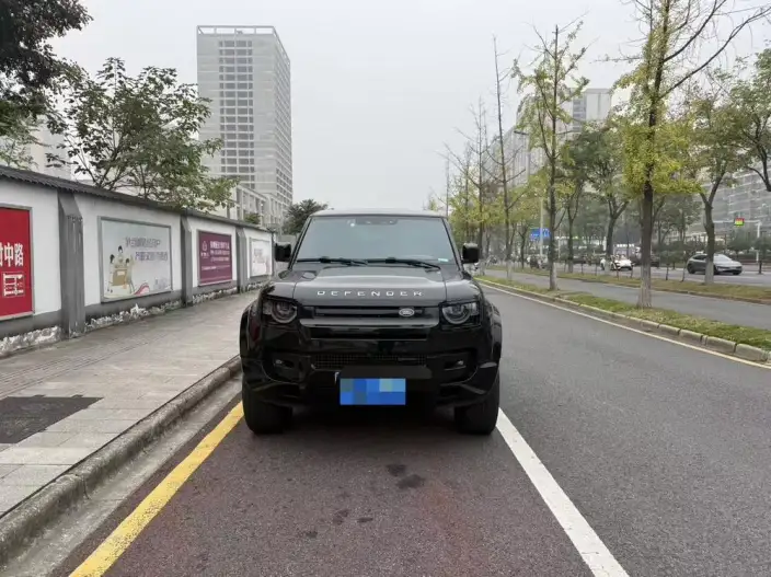 Land Rover Defender 2023 Model 110 3.0T P400 X-Dynamic HSE