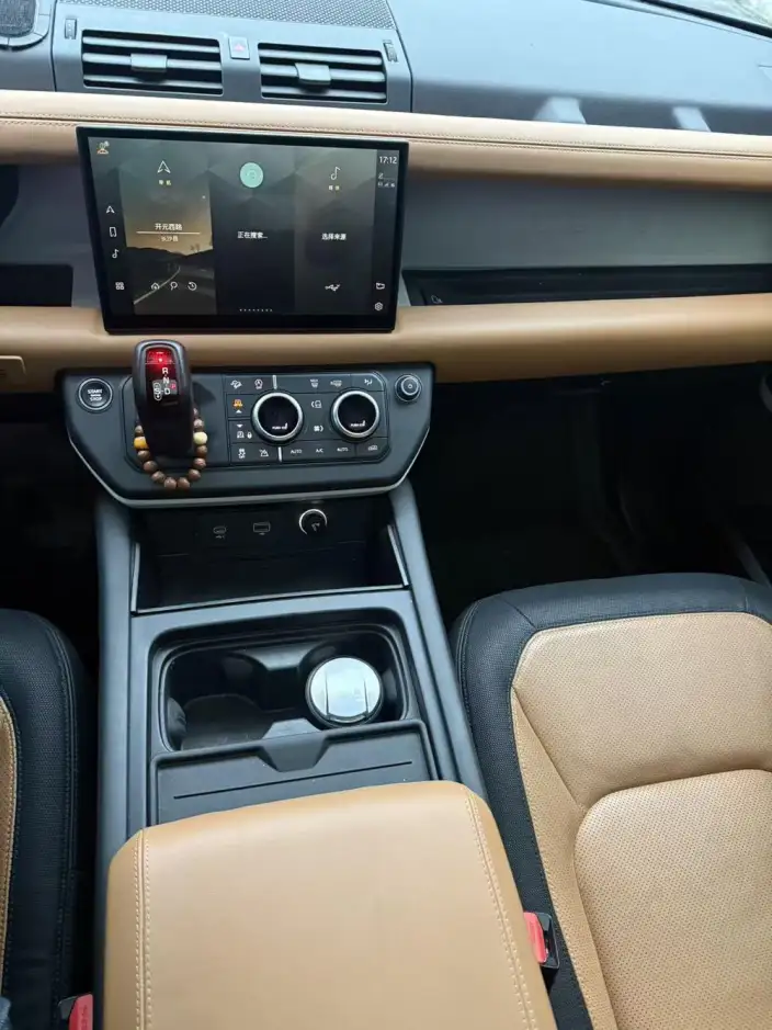 Land Rover Defender 2023 Model 110 3.0T P400 X-Dynamic HSE – фото 7