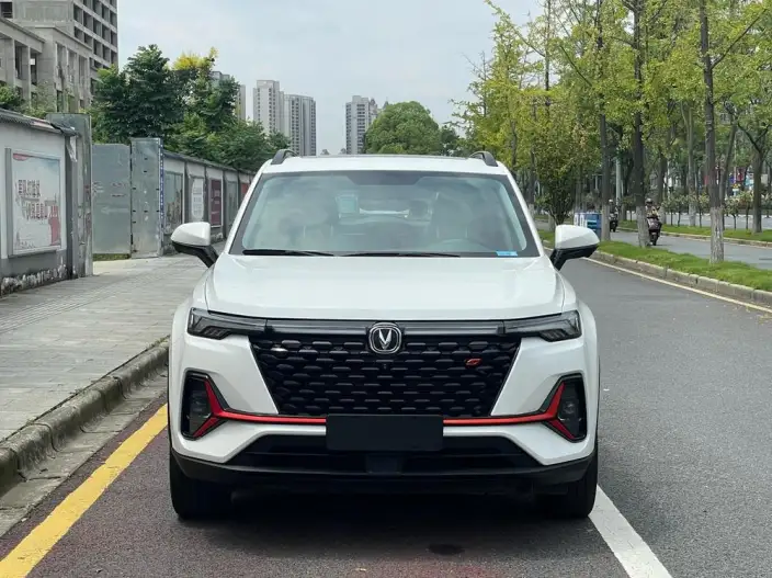 Changan CS35 PLUS 2021 Model Facelift Blue whale NE 1.4T DCT Luxury Model