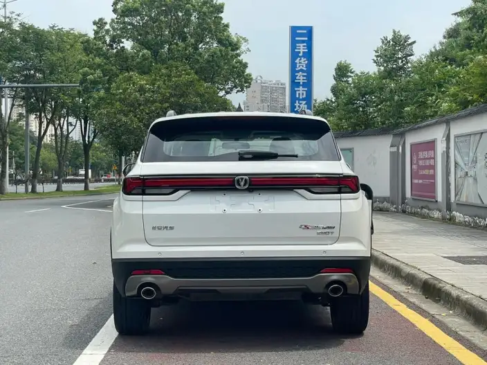 Changan CS35 PLUS 2021 Model Facelift Blue whale NE 1.4T DCT Luxury Model – фото 6