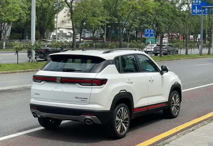 Changan CS35 PLUS 2021 Model Facelift Blue whale NE 1.4T DCT Luxury Model – фото 7