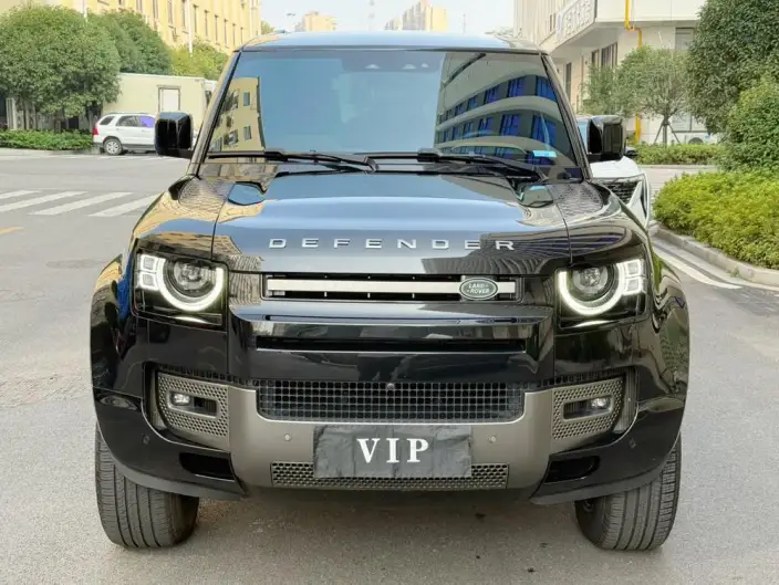Land Rover Defender 2024 Model 110 3.0T P400 X-Dynamic HSE – фото 2