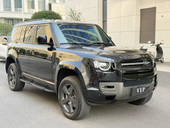 Land Rover Defender 2024 Model 110 3.0T P400 X-Dynamic HSE – фото 3
