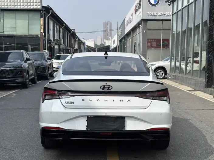 Hyundai Ioniq 2022 Model 1.5L CVT 20th SE 20th Anniversary Memorial Edition – фото 5