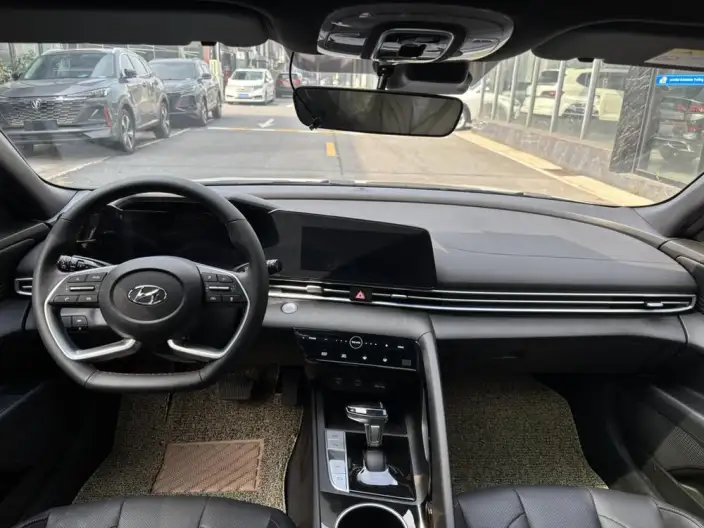 Hyundai Ioniq 2022 Model 1.5L CVT 20th SE 20th Anniversary Memorial Edition – фото 8