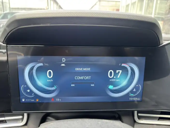 Hyundai Ioniq 2022 Model 1.5L CVT 20th SE 20th Anniversary Memorial Edition – фото 9