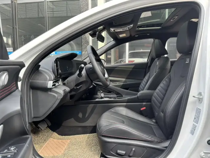 Hyundai Ioniq 2022 Model 1.5L CVT 20th SE 20th Anniversary Memorial Edition – фото 10