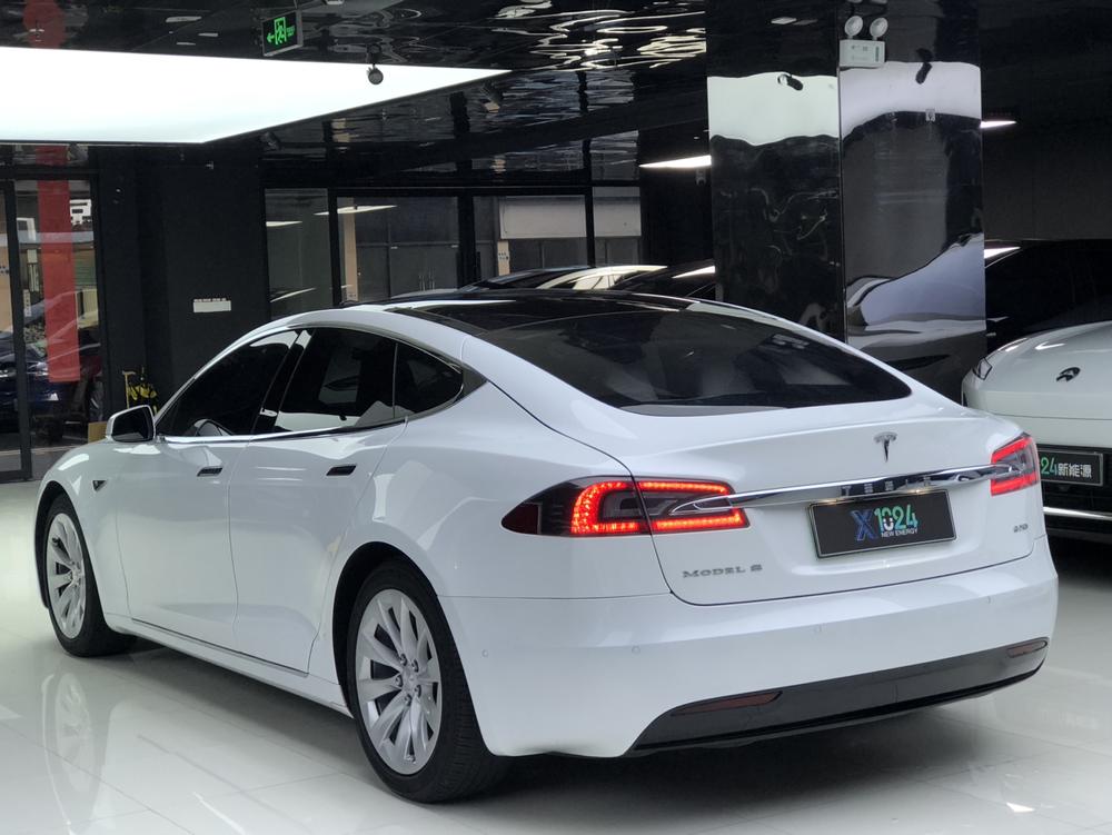 Model S 2016 модификация 90D – фото 4