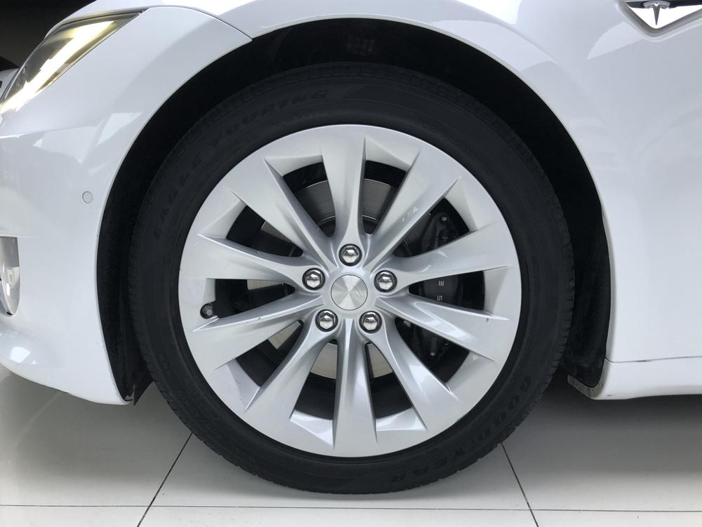 Model S 2016 модификация 90D – фото 9